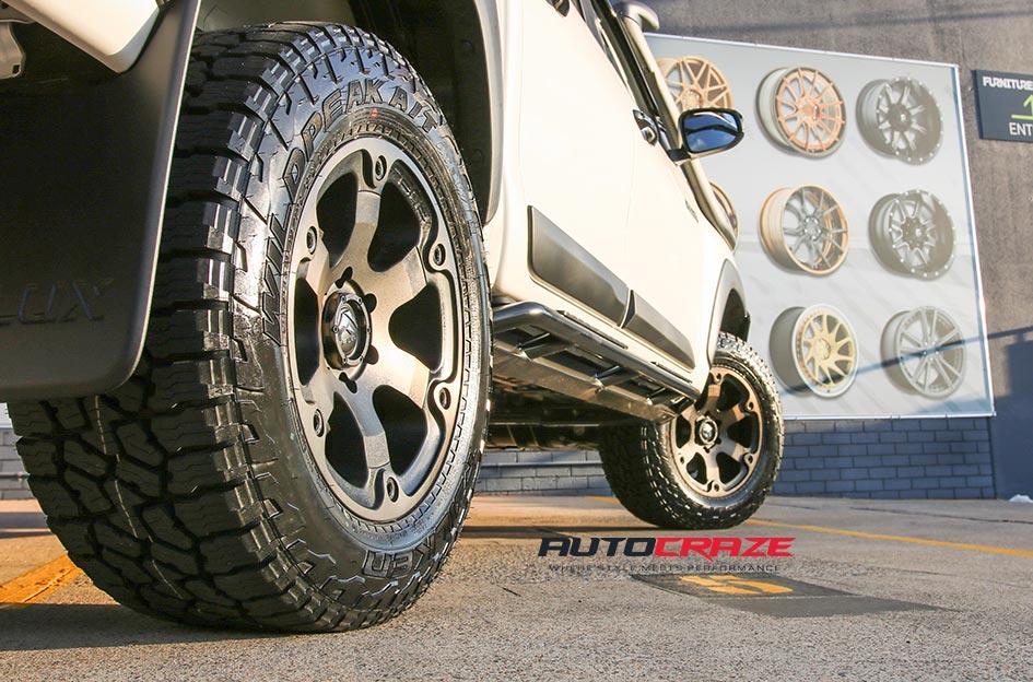 TOYOTA HILUX 4WD BEAST BLACK MACHINED WITH DARK TINT
